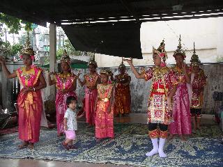 Dancing apprentice Phitsanulok