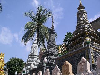 018 Temples Phnom Penh