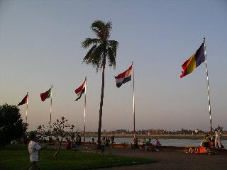 019 Riverside Phnom Penh